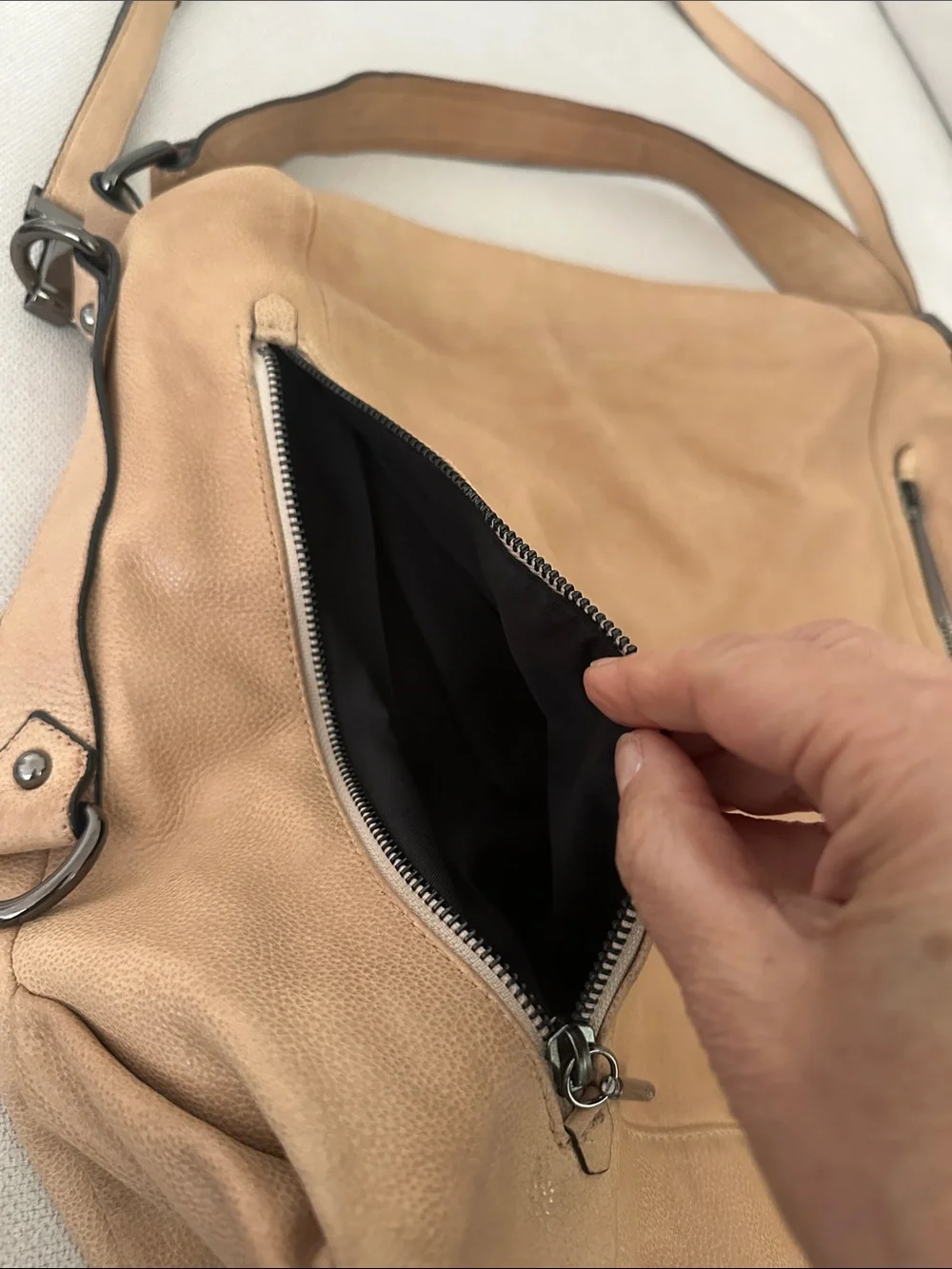 ELLIOTT LUCCA CAMEL TAN HOBO LEATHER BAG WITH SHOULDER STRAP AND CROSSBODY STRAP
